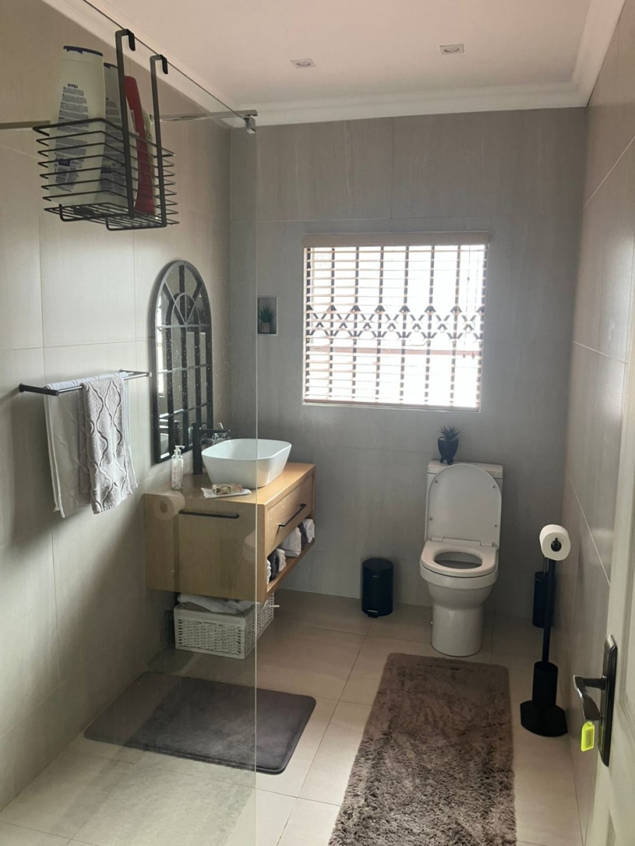 4 Bedroom Property for Sale in Vanes Estate Eastern Cape